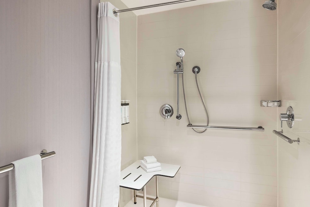 hyatt place columbus polaris