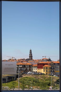 se catedral hotel porto tapestry collection by hilton