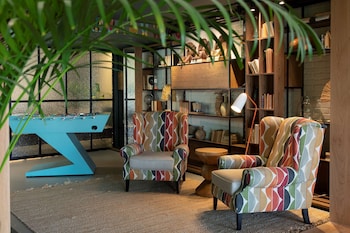 se catedral hotel porto tapestry collection by hilton