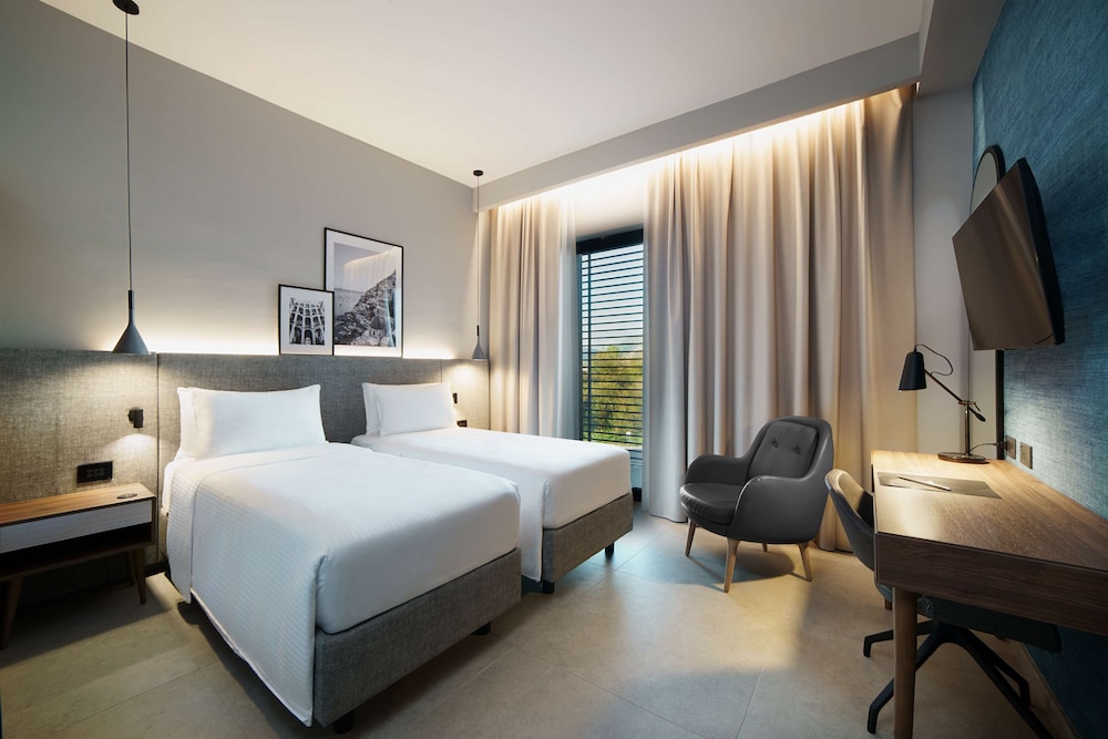 radisson hotel naples nola