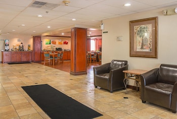 quality inn and suites detroit metro airport