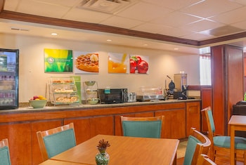 quality inn and suites detroit metro airport