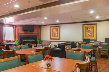 quality inn and suites detroit metro airport