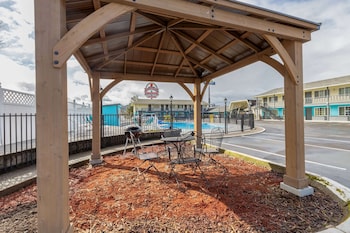 rosewood inn and suites
