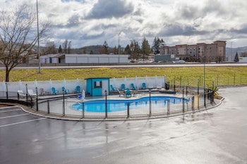 rosewood inn and suites