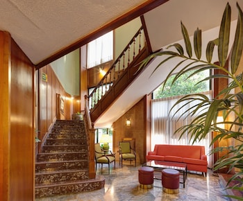 Hernan Cortes,Gijon>>Asturias,4 star