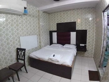Hotel Trio Suites,,3 star