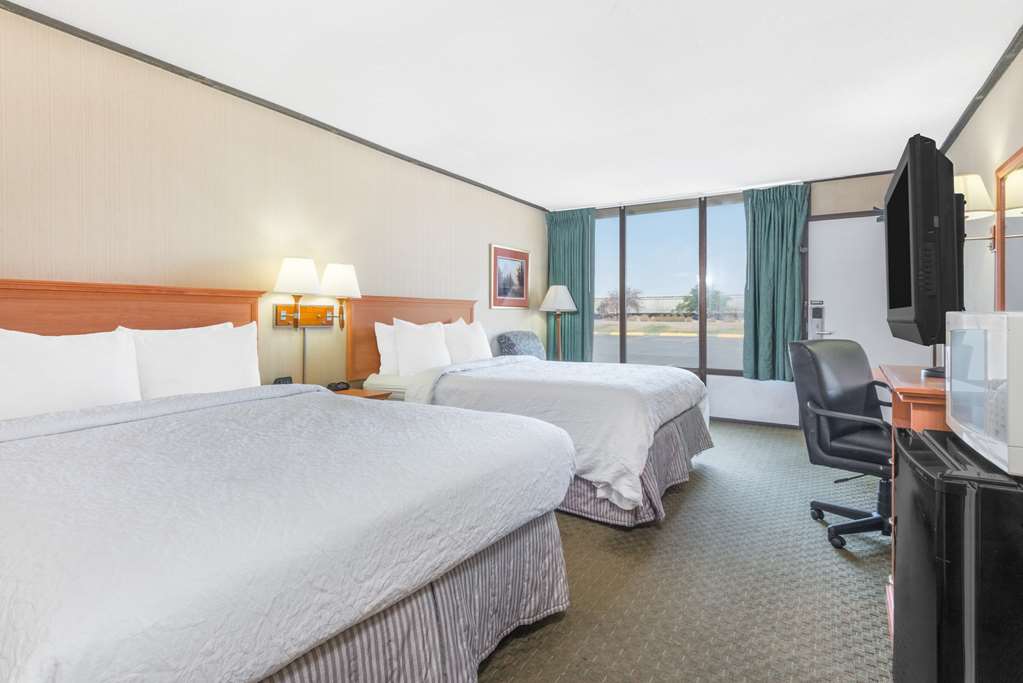 howard johnson by wyndham gillette