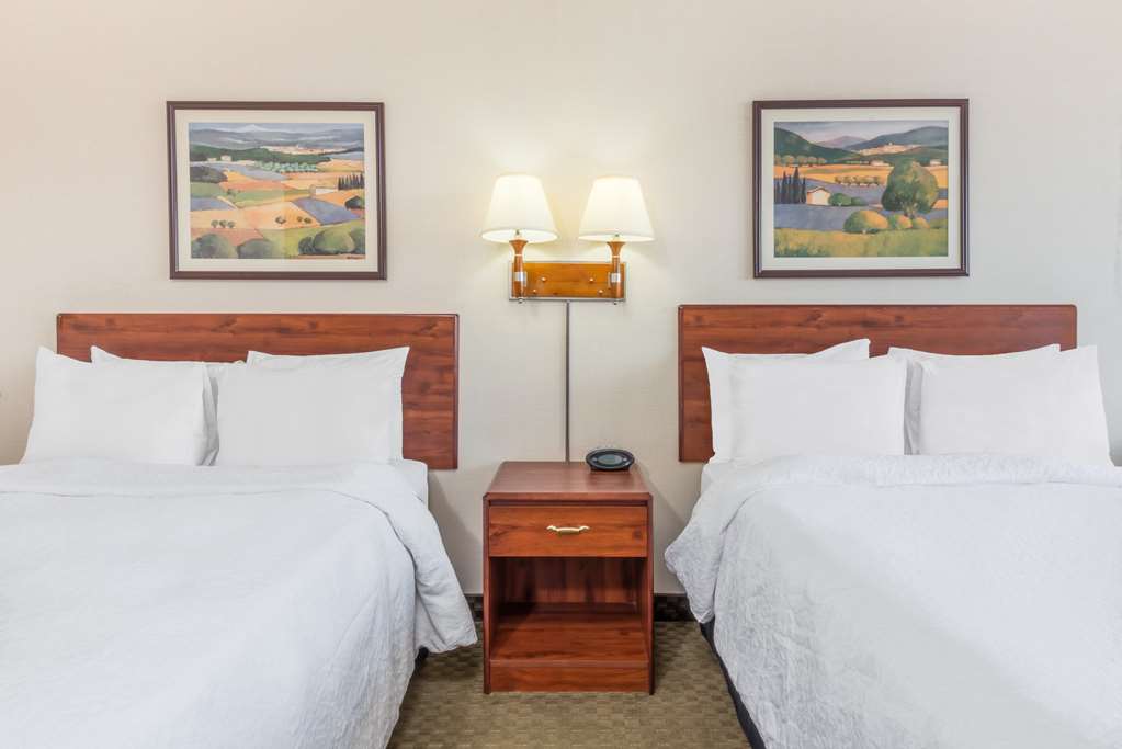 howard johnson by wyndham gillette