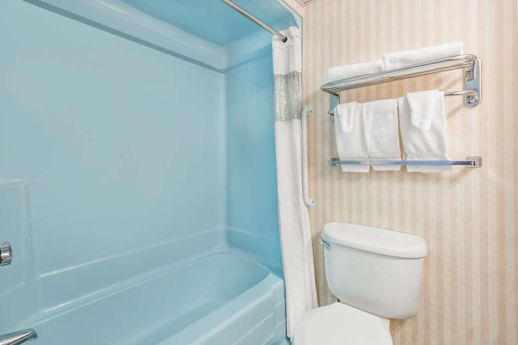 howard johnson by wyndham gillette