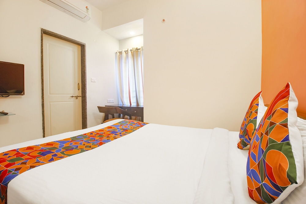 collection o 77188 corner courtyard