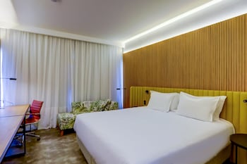 hilton garden inn reboucas