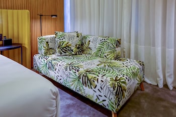 hilton garden inn reboucas