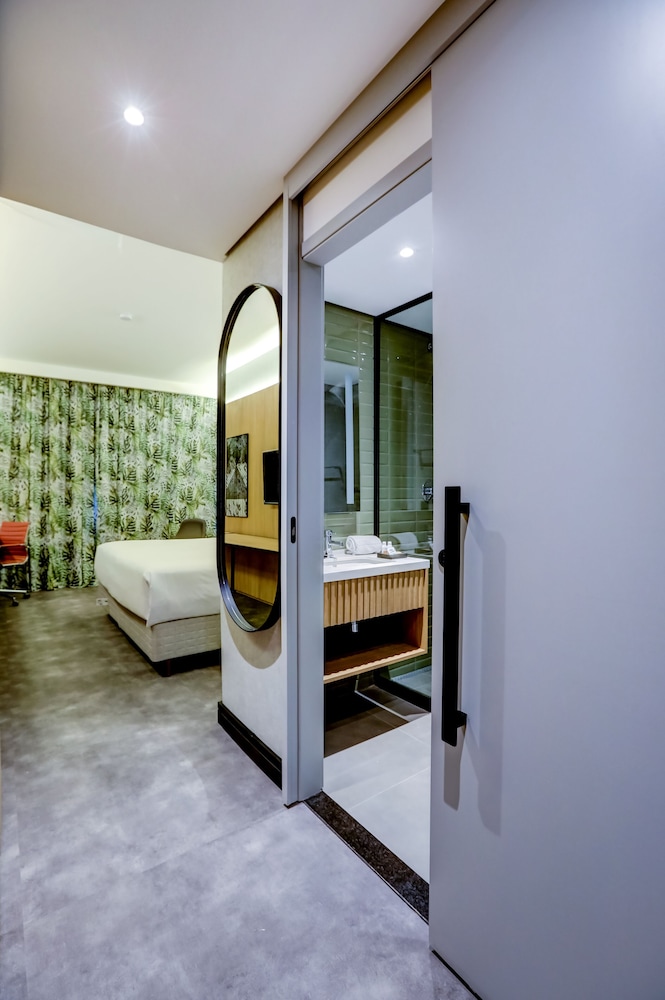 hilton garden inn reboucas