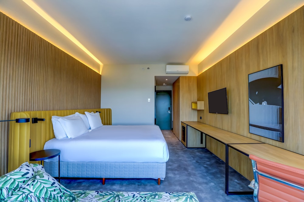 hilton garden inn reboucas