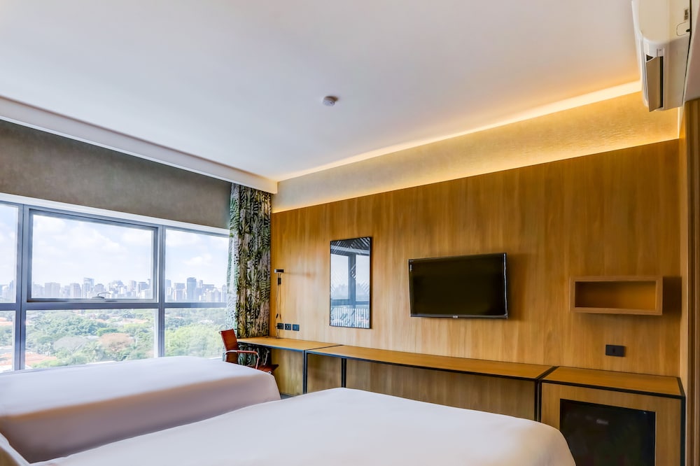 hilton garden inn reboucas