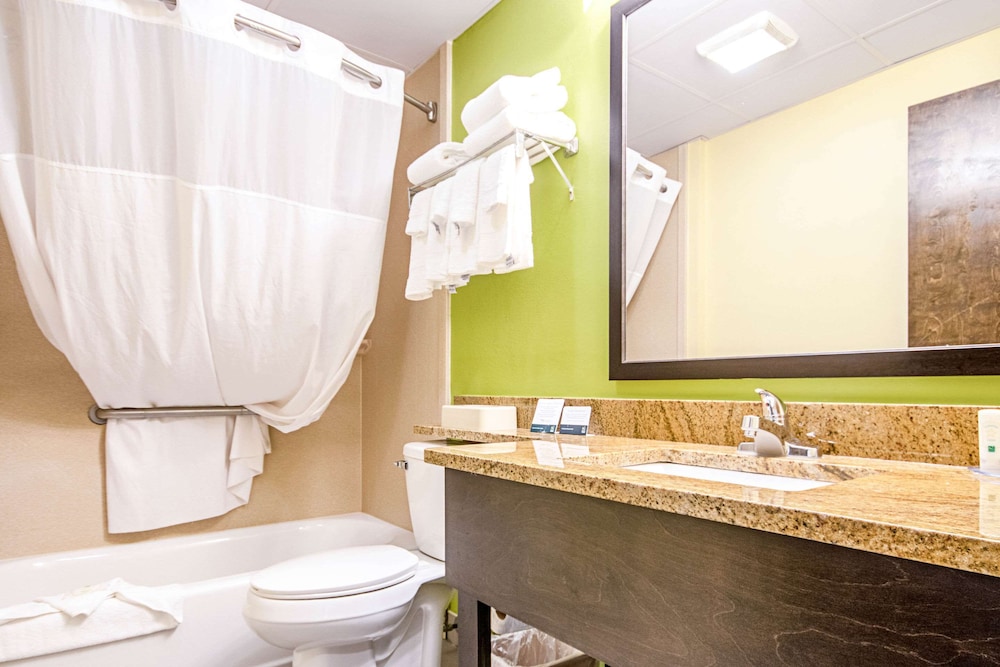 quality inn and suites glenmont albany south