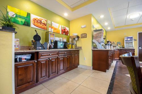 quality inn and suites glenmont albany south