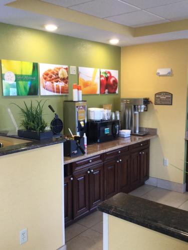 quality inn and suites glenmont albany south