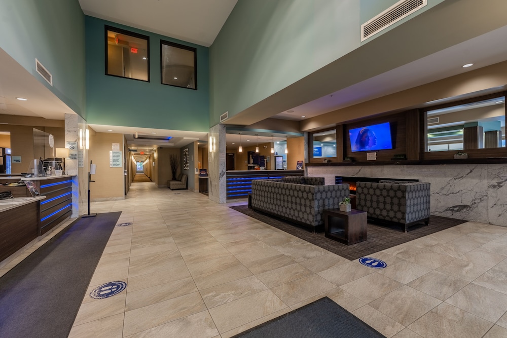 holiday inn express golden kicking horse by ihg