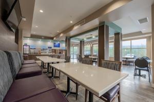 holiday inn express golden kicking horse by ihg
