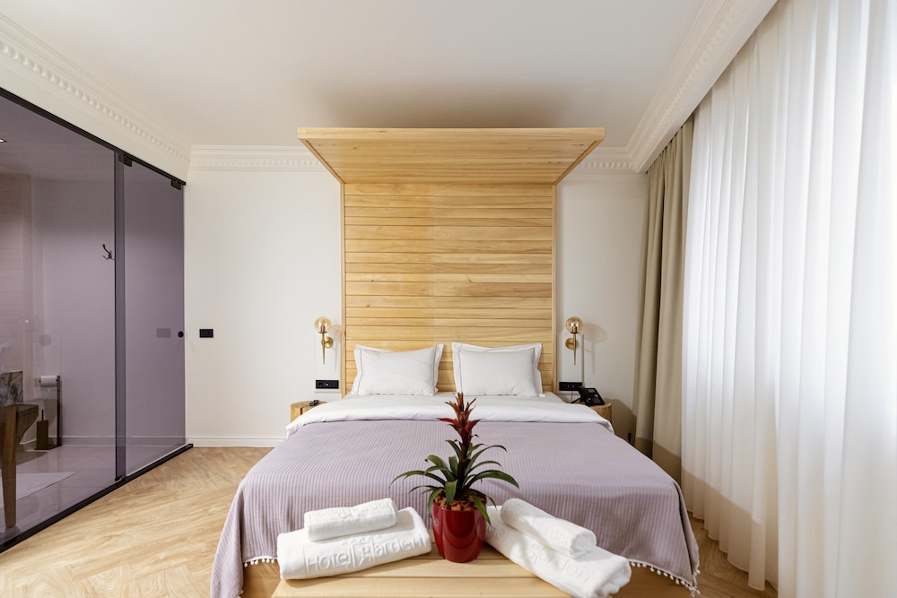 garden downtown prishtina