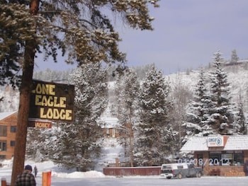 lone eagle lodge