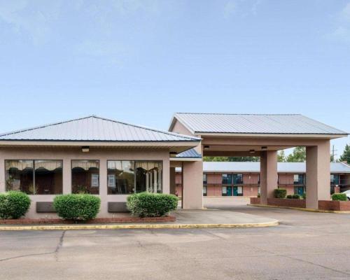 rodeway inn greenwood