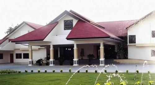 golden land hotel
