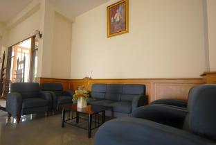 golden land hotel