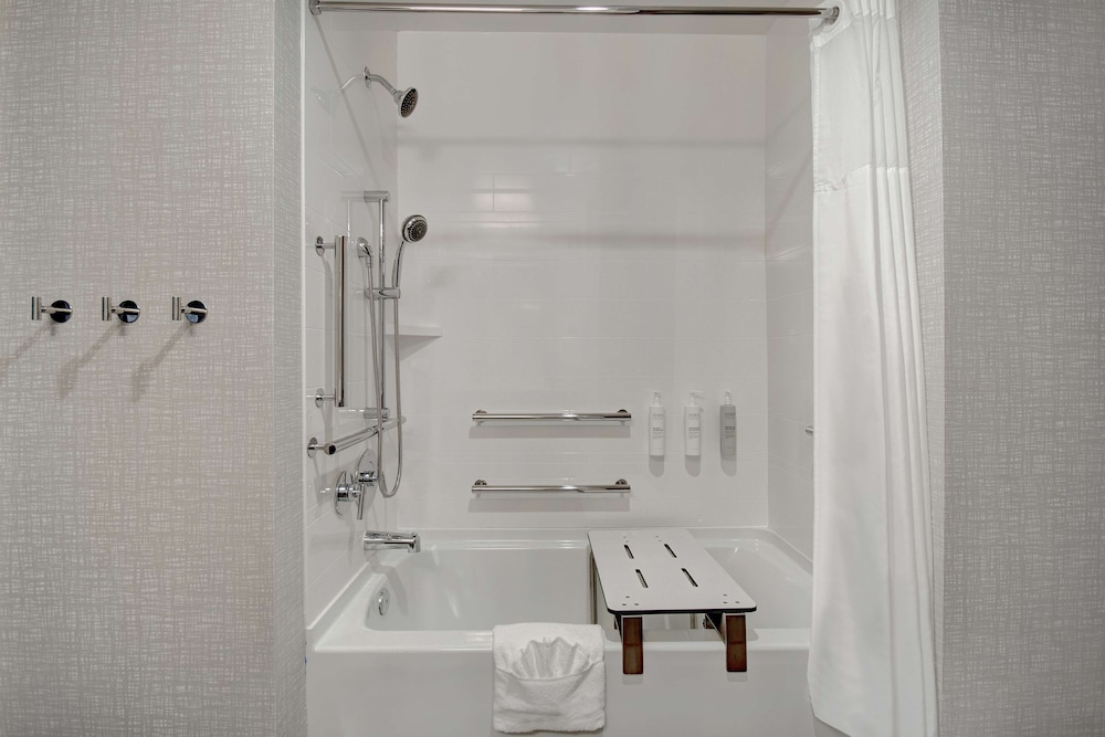 hampton inn and suites rancho cucamonga