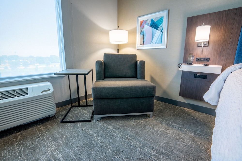 hampton inn by hilton huntley chicago