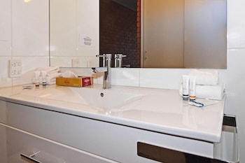 main lead ballarat motel