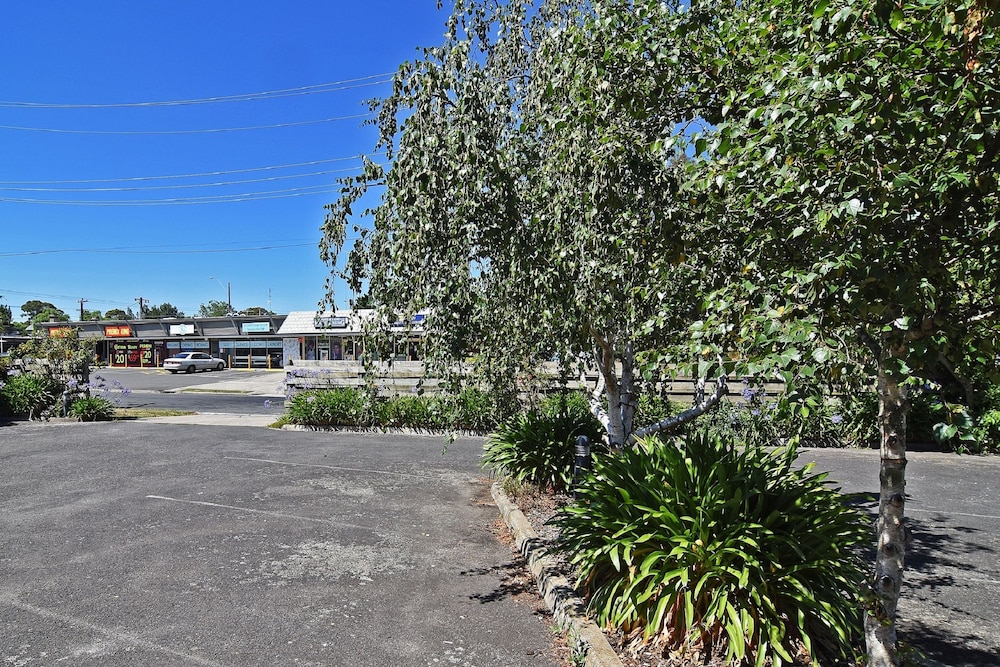 main lead ballarat motel