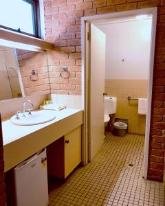 main lead ballarat motel