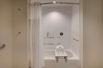 hilton garden inn haymarket