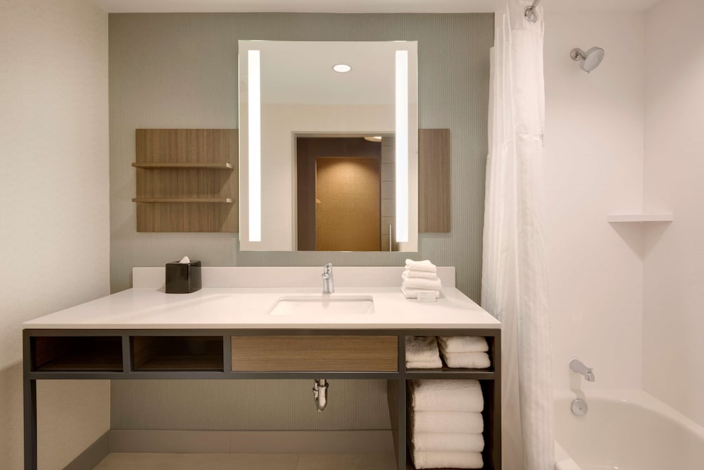 hilton garden inn haymarket