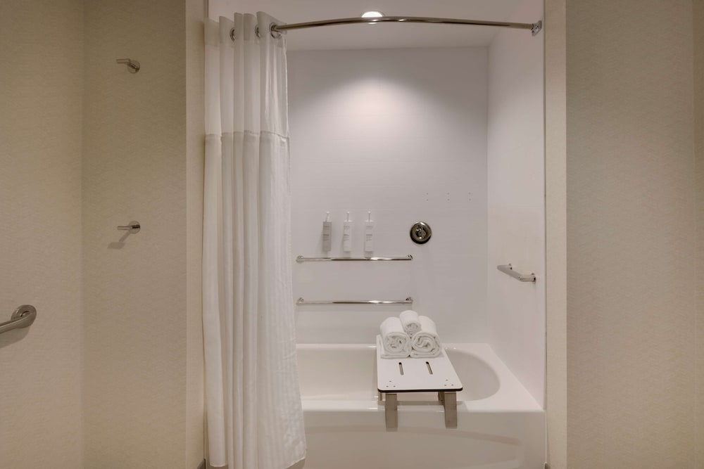 hilton garden inn haymarket