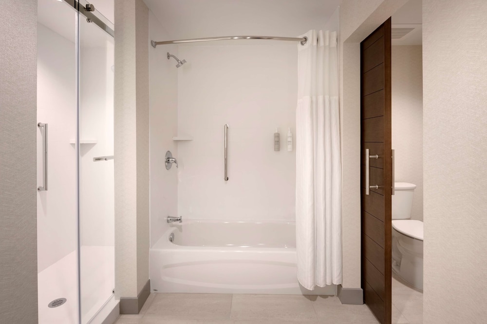 hilton garden inn haymarket