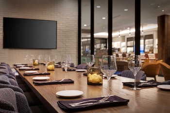 hilton garden inn haymarket