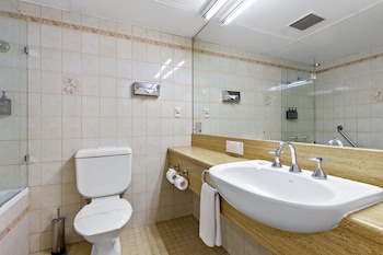 comfort hotel adelaide meridien