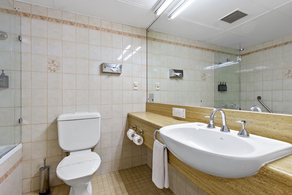 comfort hotel adelaide meridien