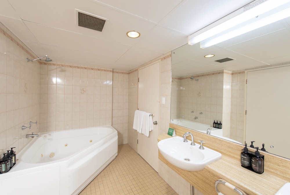 comfort hotel adelaide meridien