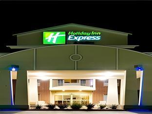 holiday inn express hotel and suites shamrock north by ihg