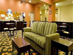 holiday inn express hotel and suites shamrock north by ihg