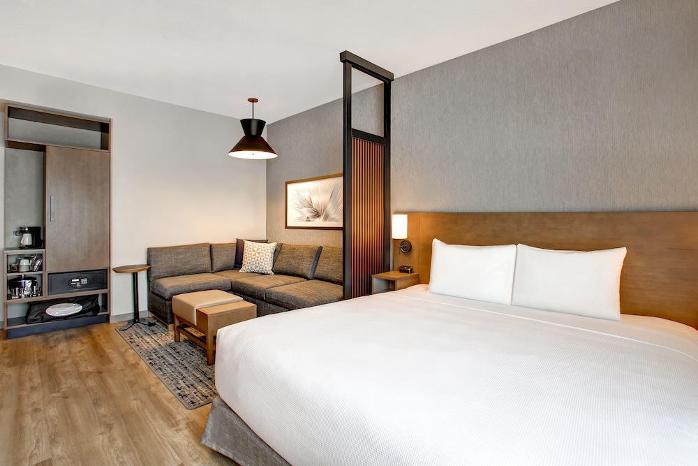 hyatt place kent narrows and marina