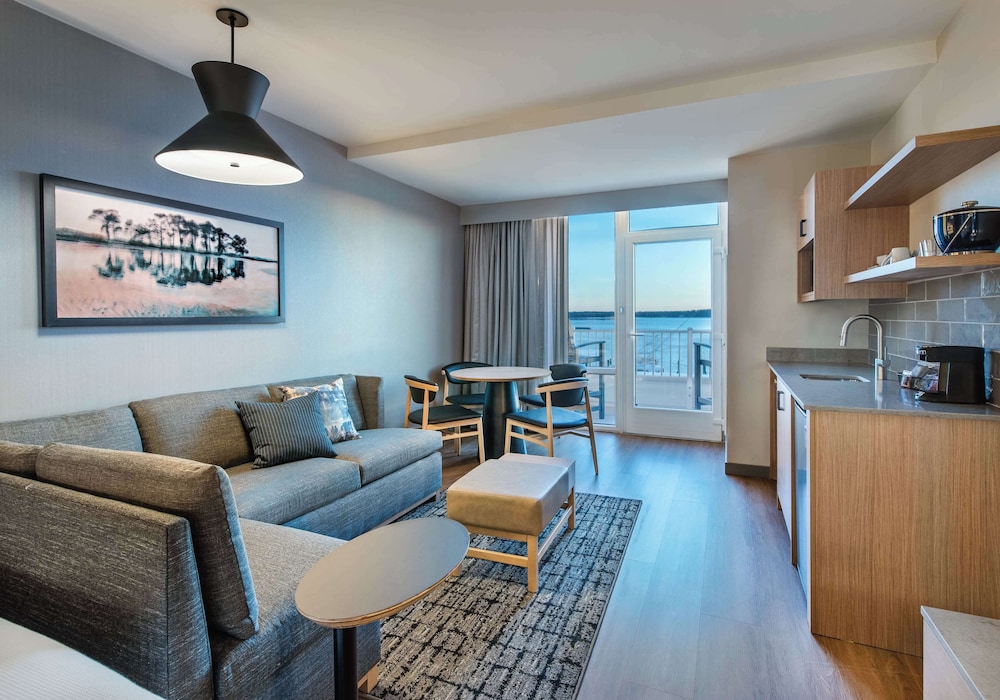 hyatt place kent narrows and marina