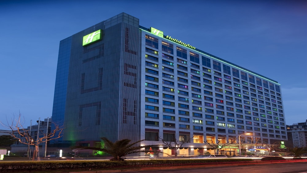 holiday inn shanghai pudong nanpu by ihg