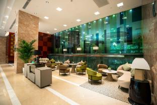 holiday inn shanghai pudong nanpu by ihg