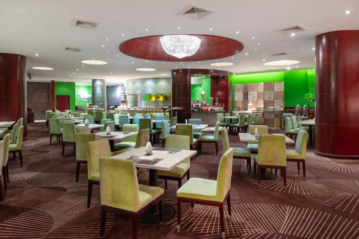 holiday inn shanghai pudong nanpu by ihg